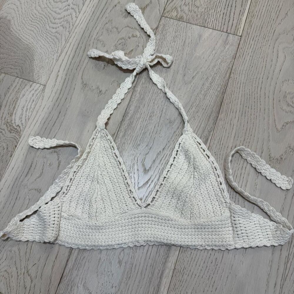 American-eagle Women's Cream and White Crop-top